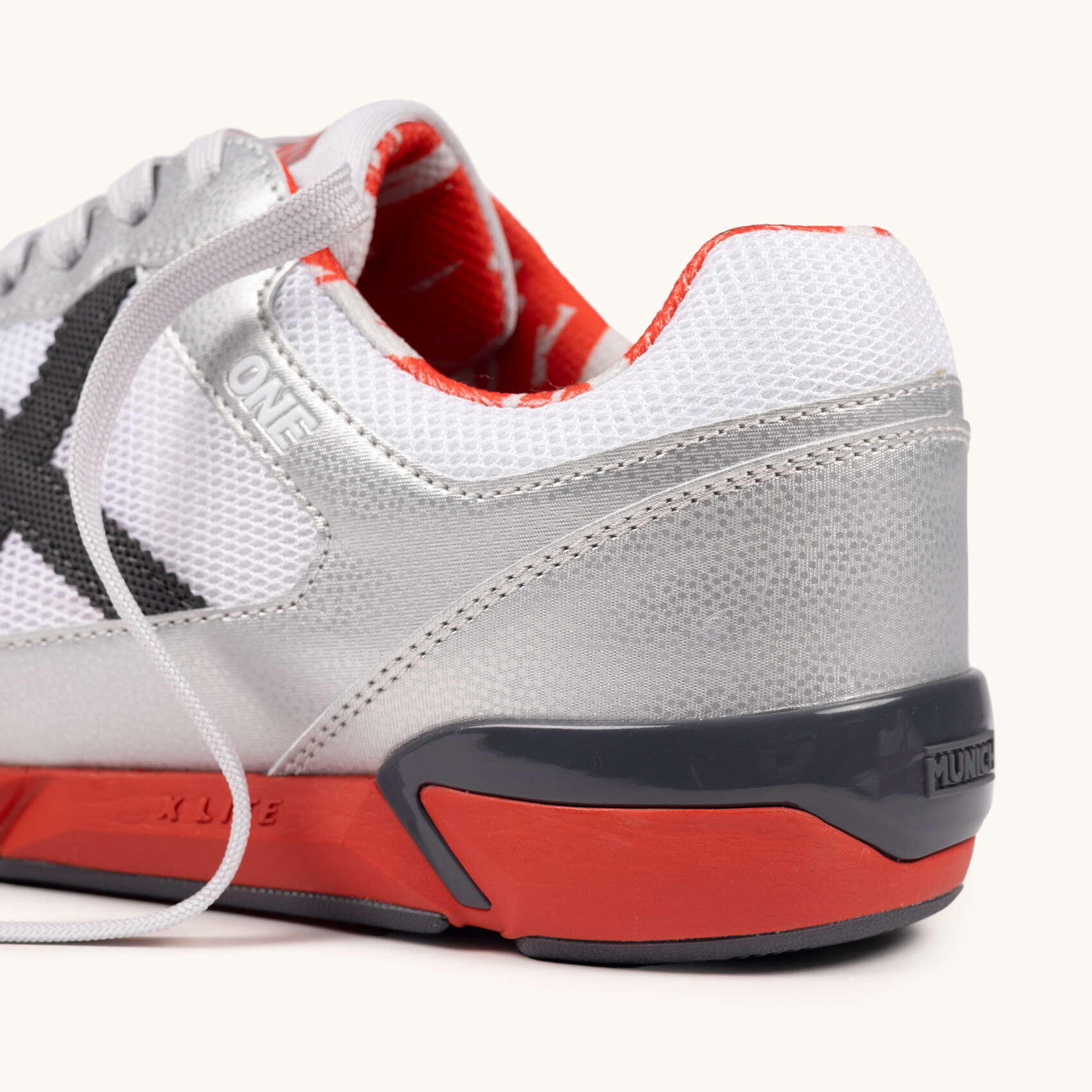 MUNICH ONE 79 Sneakers Calcio a 5 Ultra Leggere Argento 2/5