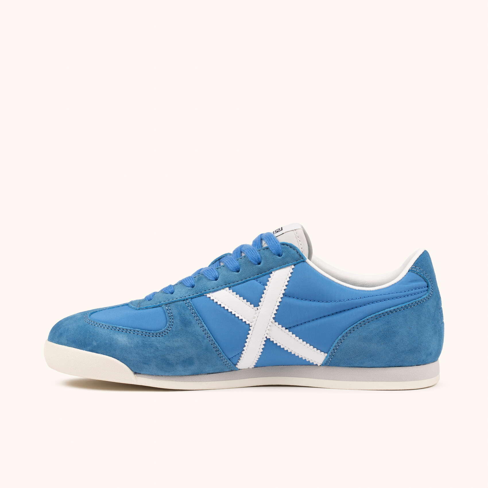 MUNICH STEREO 06 Sneaker Casual Azul Cielo y Blanco 3/5