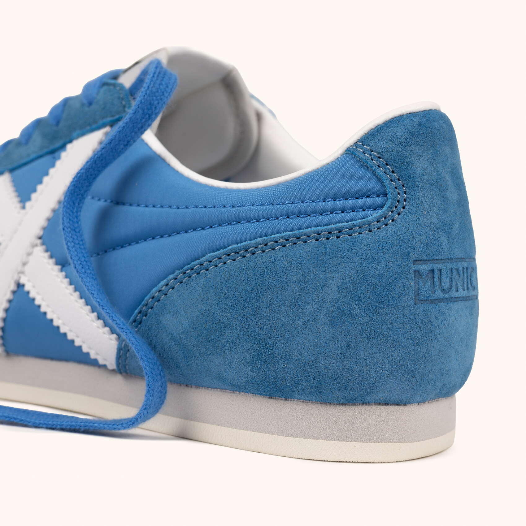 MUNICH STEREO 06 Sneaker Casual Azul Cielo y Blanco 2/5