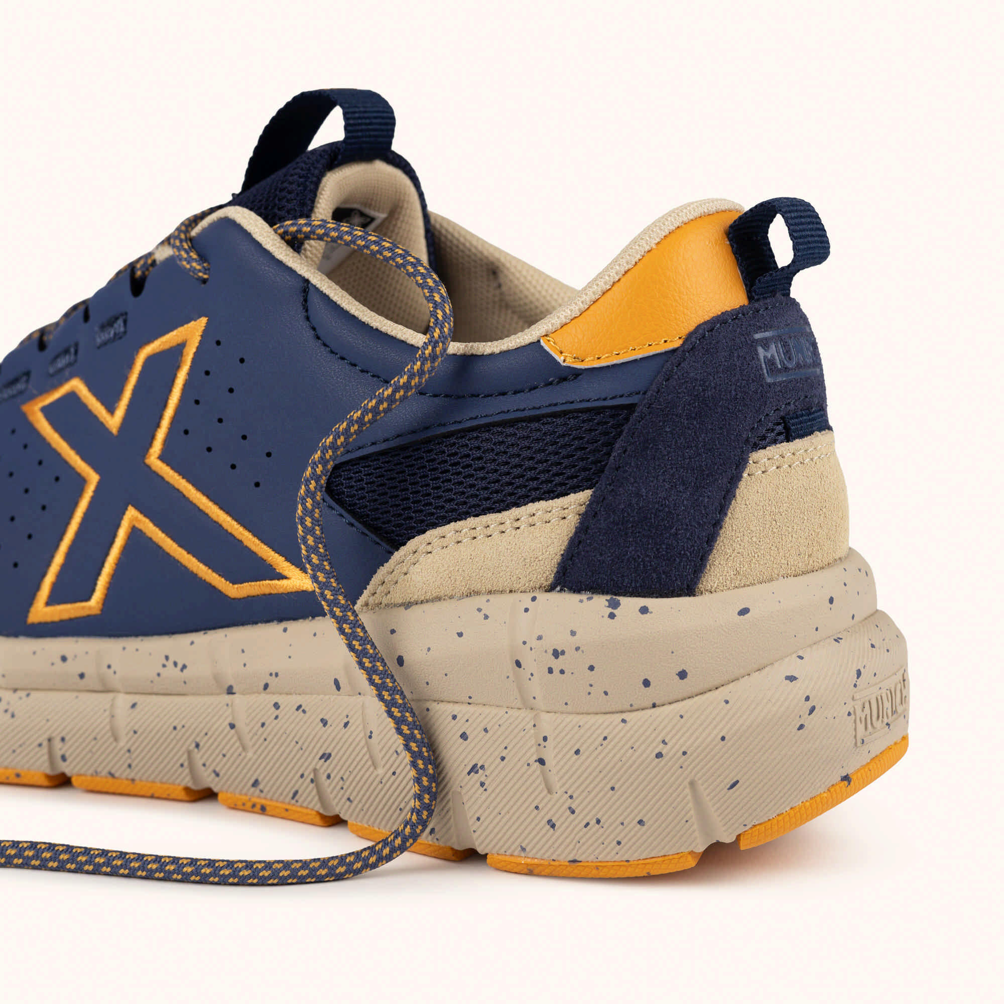 MUNICH KAVA 32 Zapatilla Deportiva de Estilo Urbano 2/5