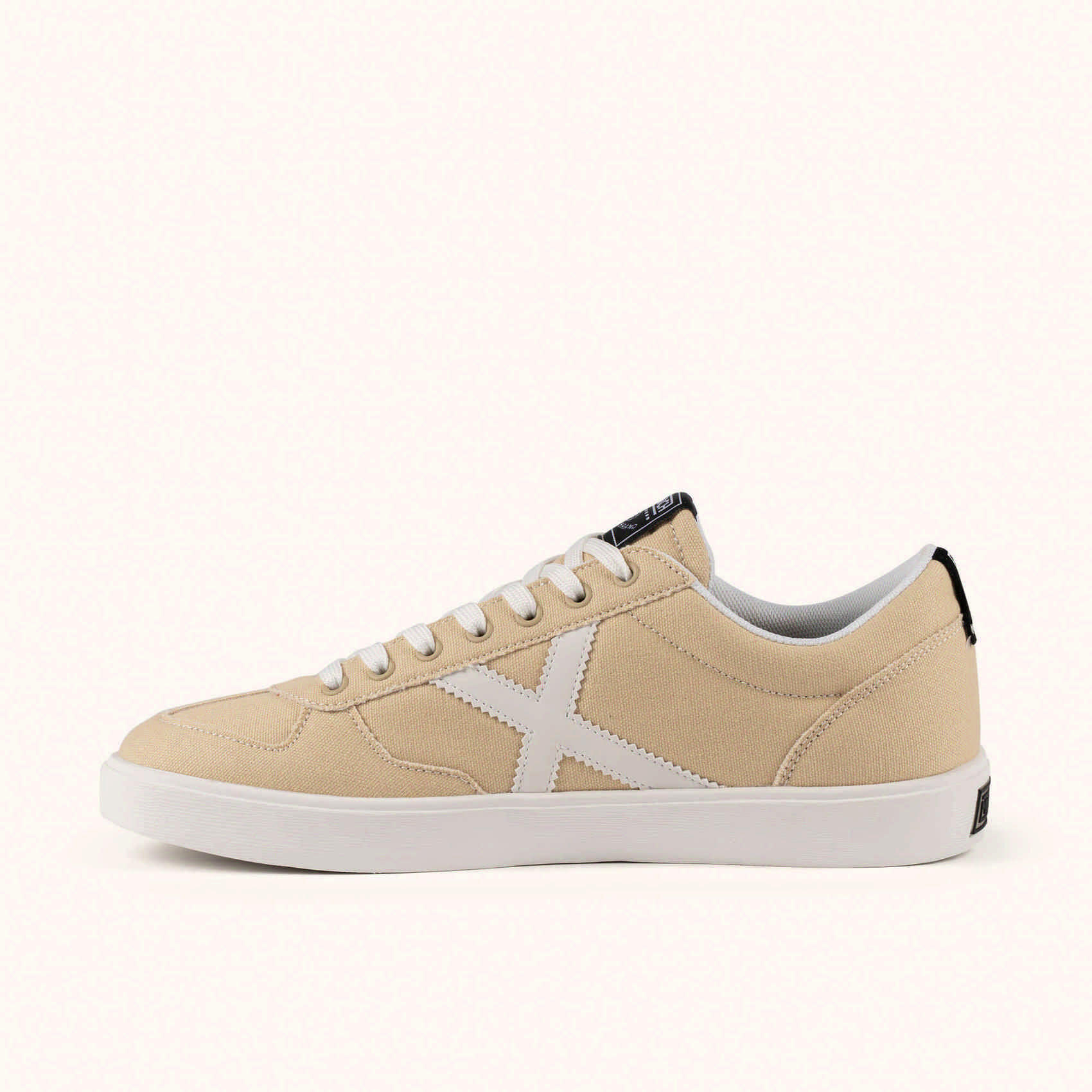 MUNICH BREAK 52 Sneaker in Tela Sabbia dall'Estetica Minimalista 3/5