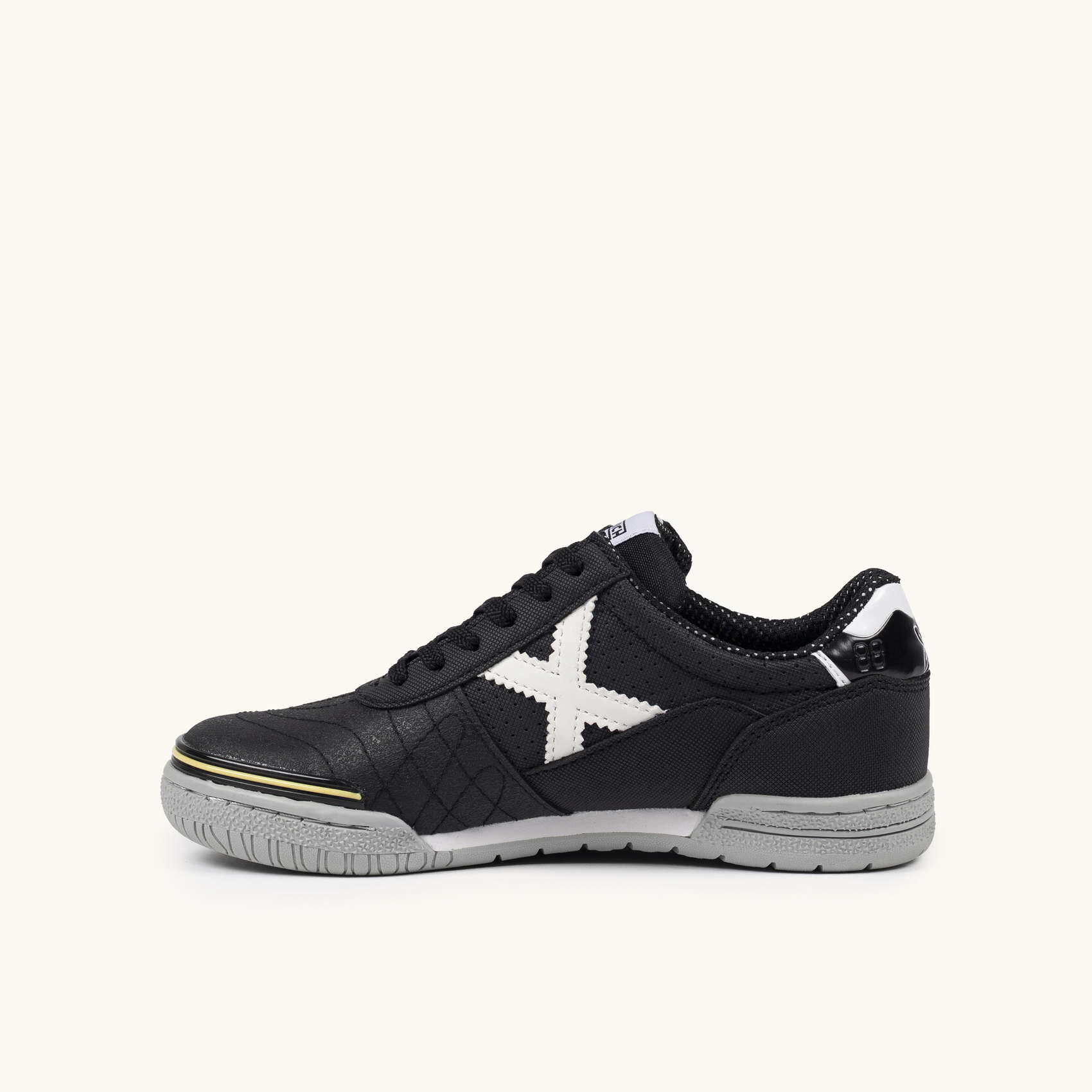 MUNICH G-3 KID 454 Scarpa da Calcio a 5 per Bambini Nera e Grigia 3/5