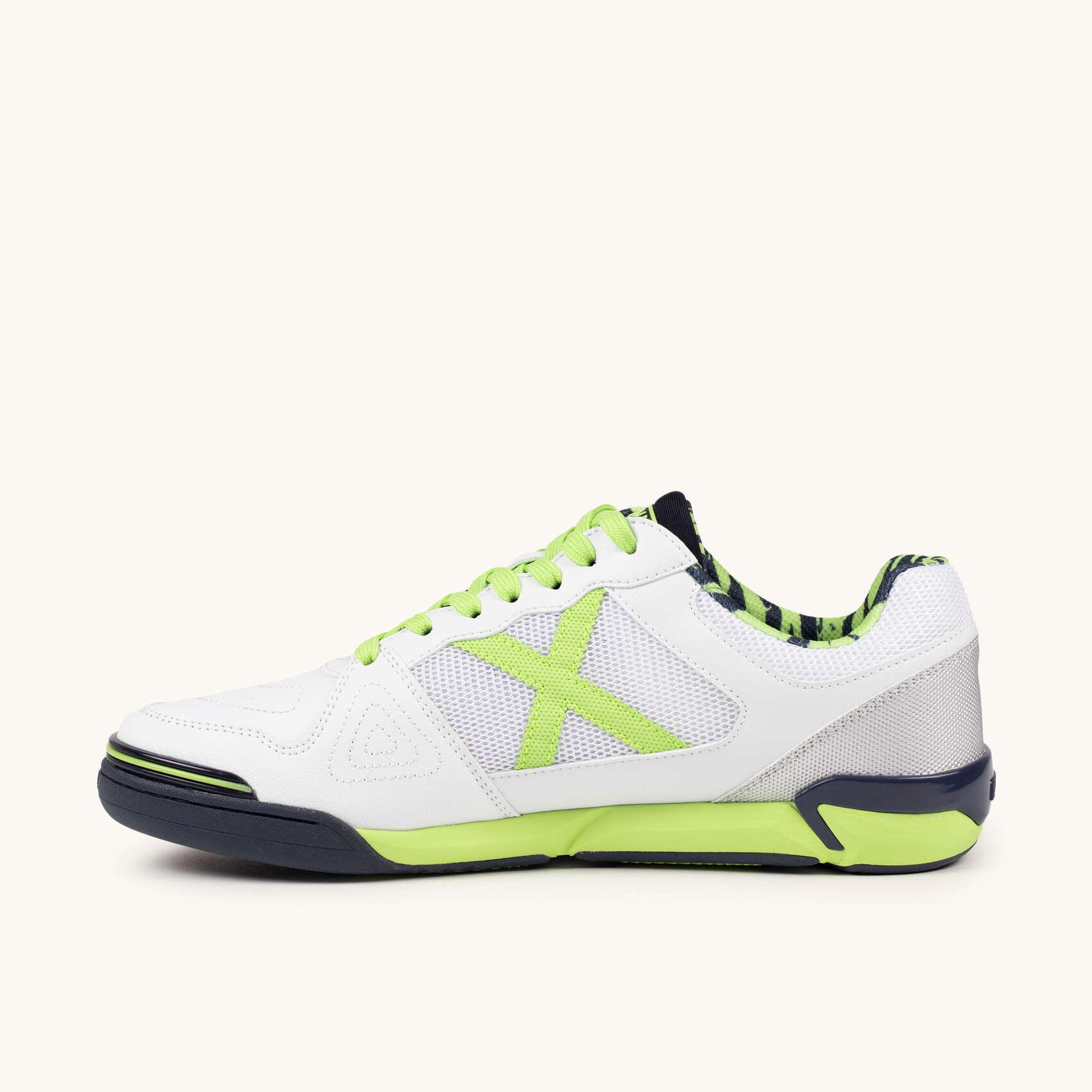 MUNICH ONE 77 Sneakers Calcio a 5 Ultra Leggere Bianco e Verde Fluoro 3/5