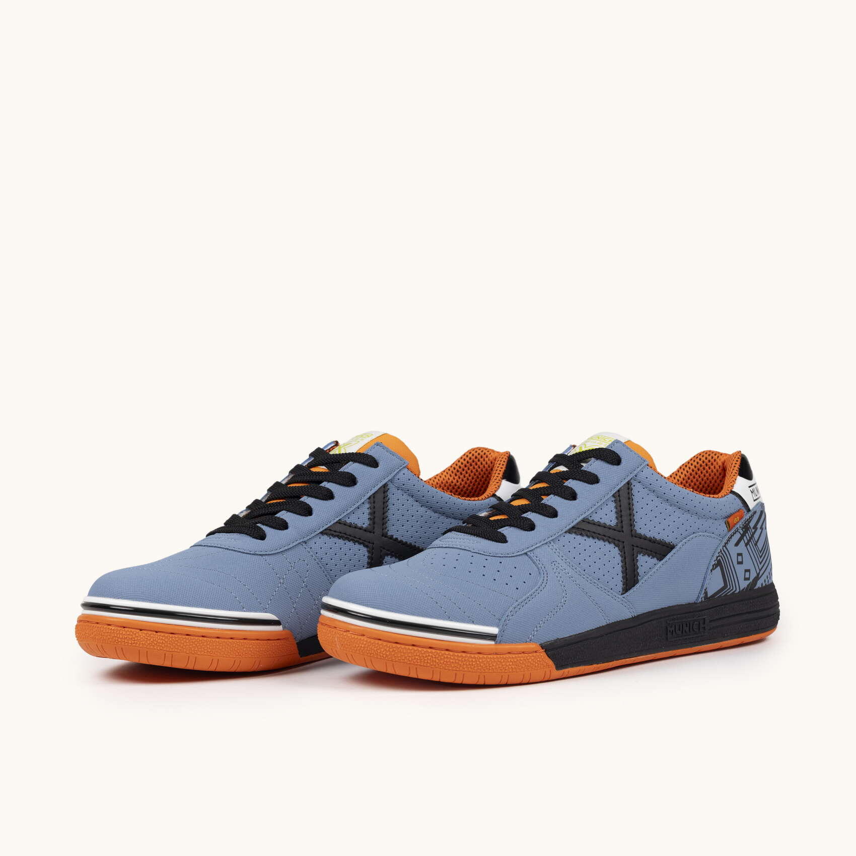 MUNICH G-3 449 Scarpe da calcio indoor blu lavanda e nero con arancione 5/5
