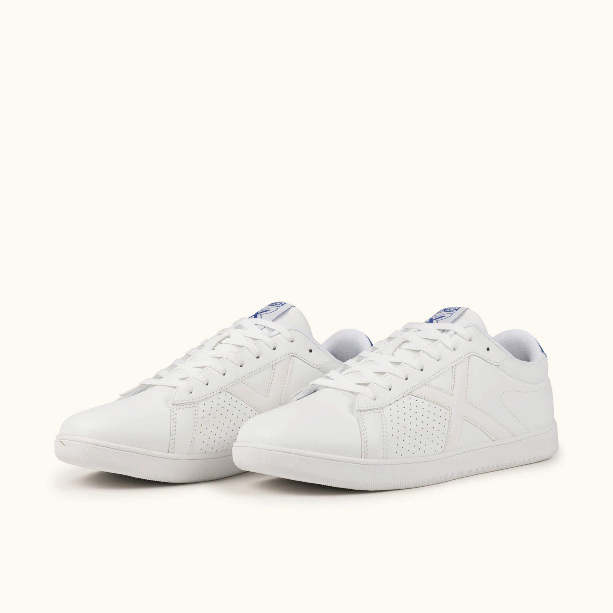 MUNICH OPEN 02 Zapatilla Minimalista Urbana en Piel Blanca con Detalle Azul 5/5