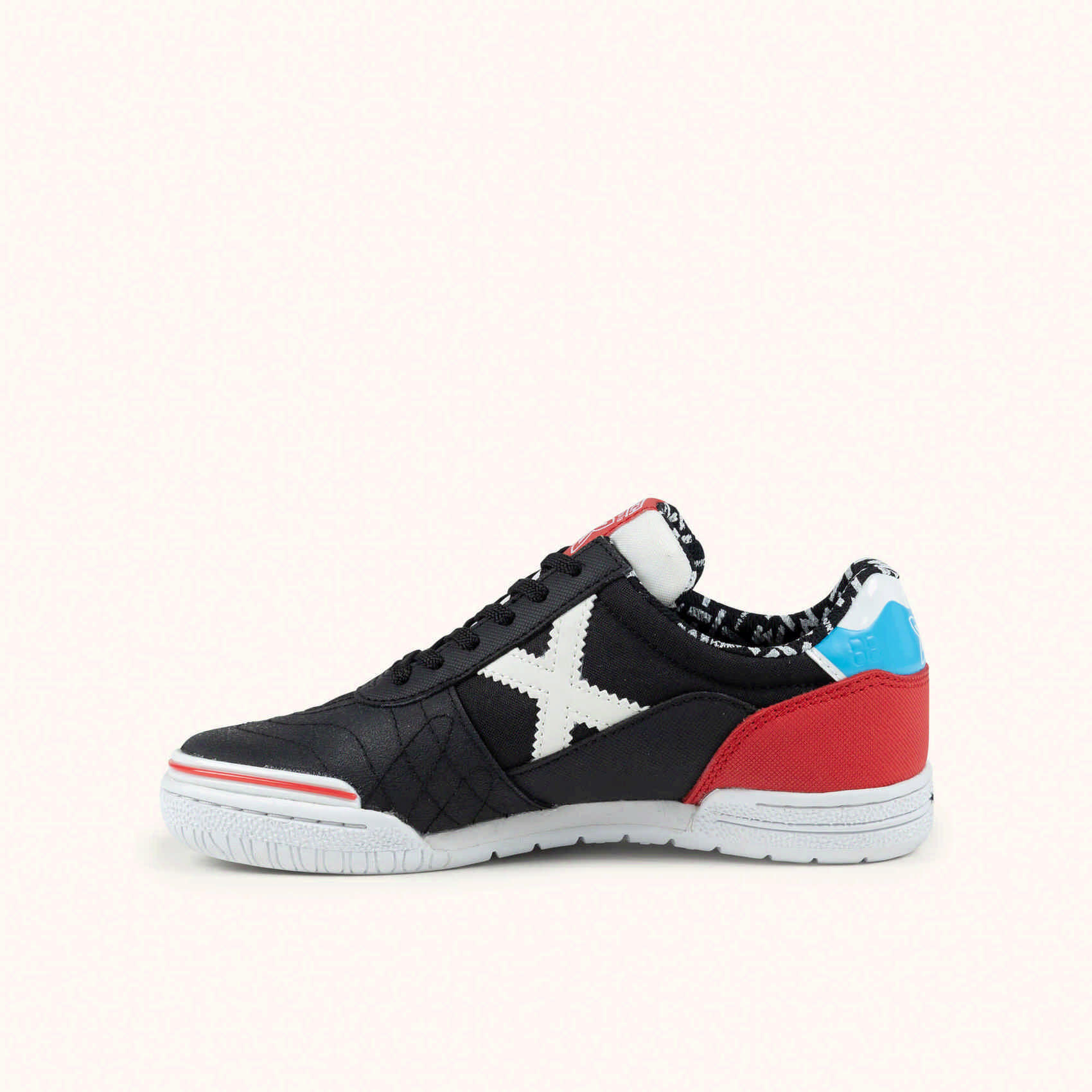 MUNICH G-3 KID 458 Zapatilla de Fútbol Sala Infantil Negra y Roja 3/5