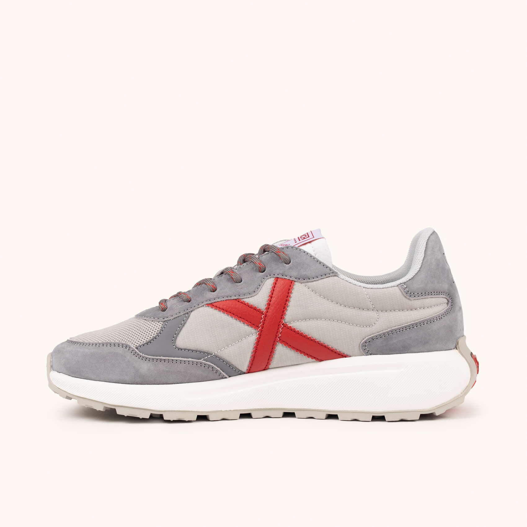 MUNICH BABEL 15 Sneaker Urbana in Grigio e Rosso con Suola Volume 3/5