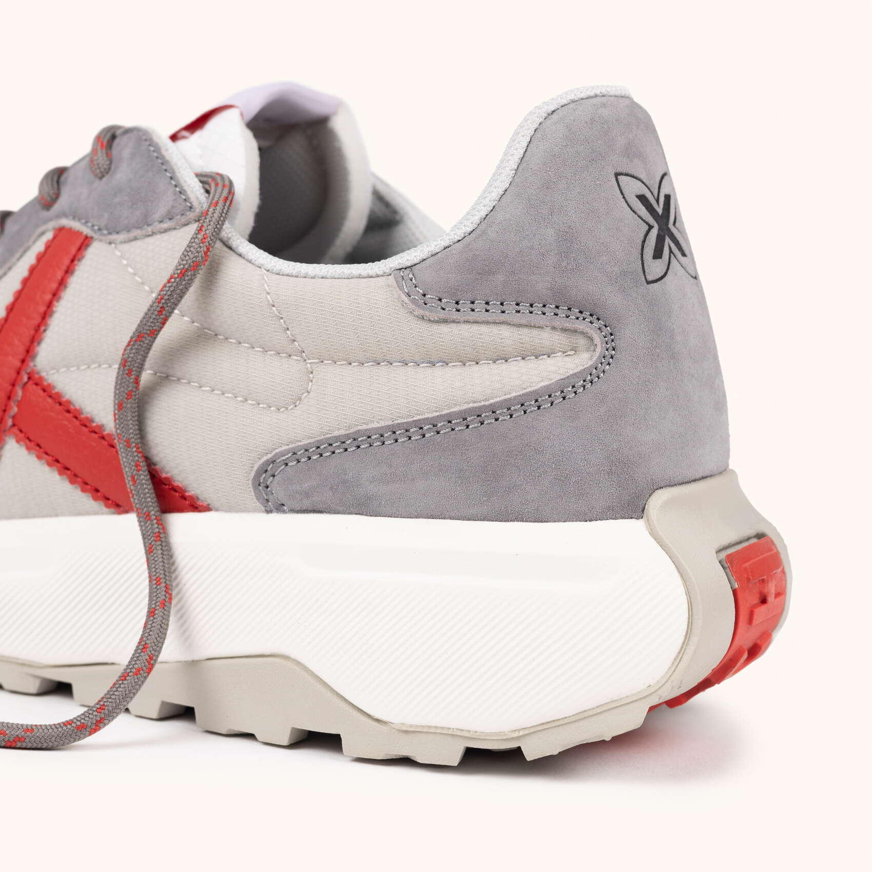 MUNICH BABEL 15 Sneaker Urbana in Grigio e Rosso con Suola Volume 2/5