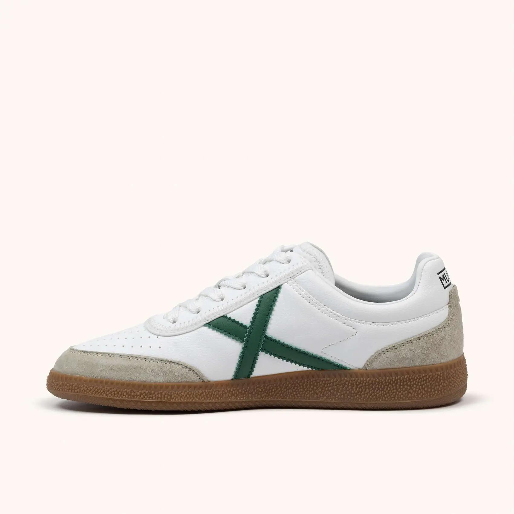 Baskets Munich modèle 4078020 pour femmes 2/5