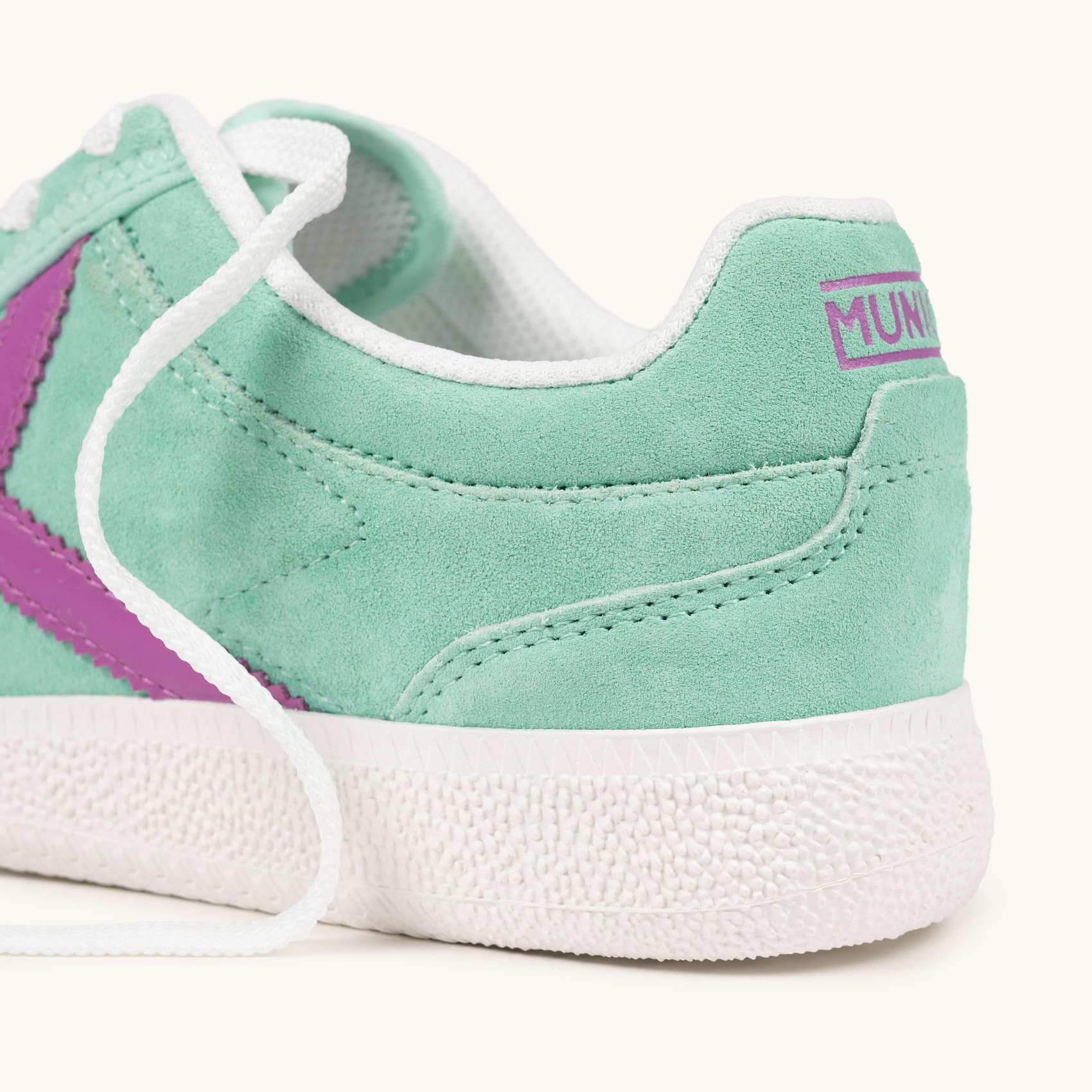 MUNICH RUMBA WMN 22 Sneakers in Camoscio Verde Acqua 2/5