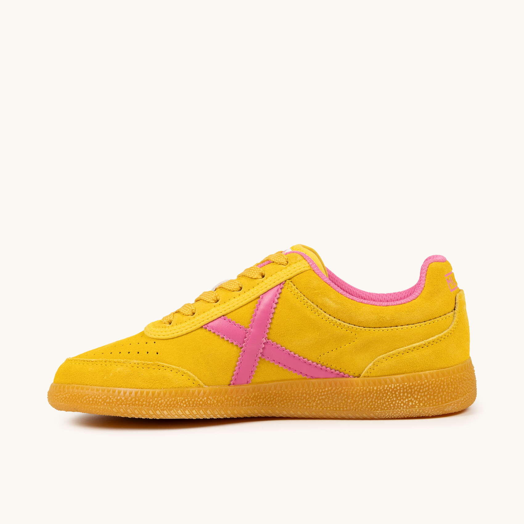 Tênis feminino Munich rumba 23 amarelo. 3/6