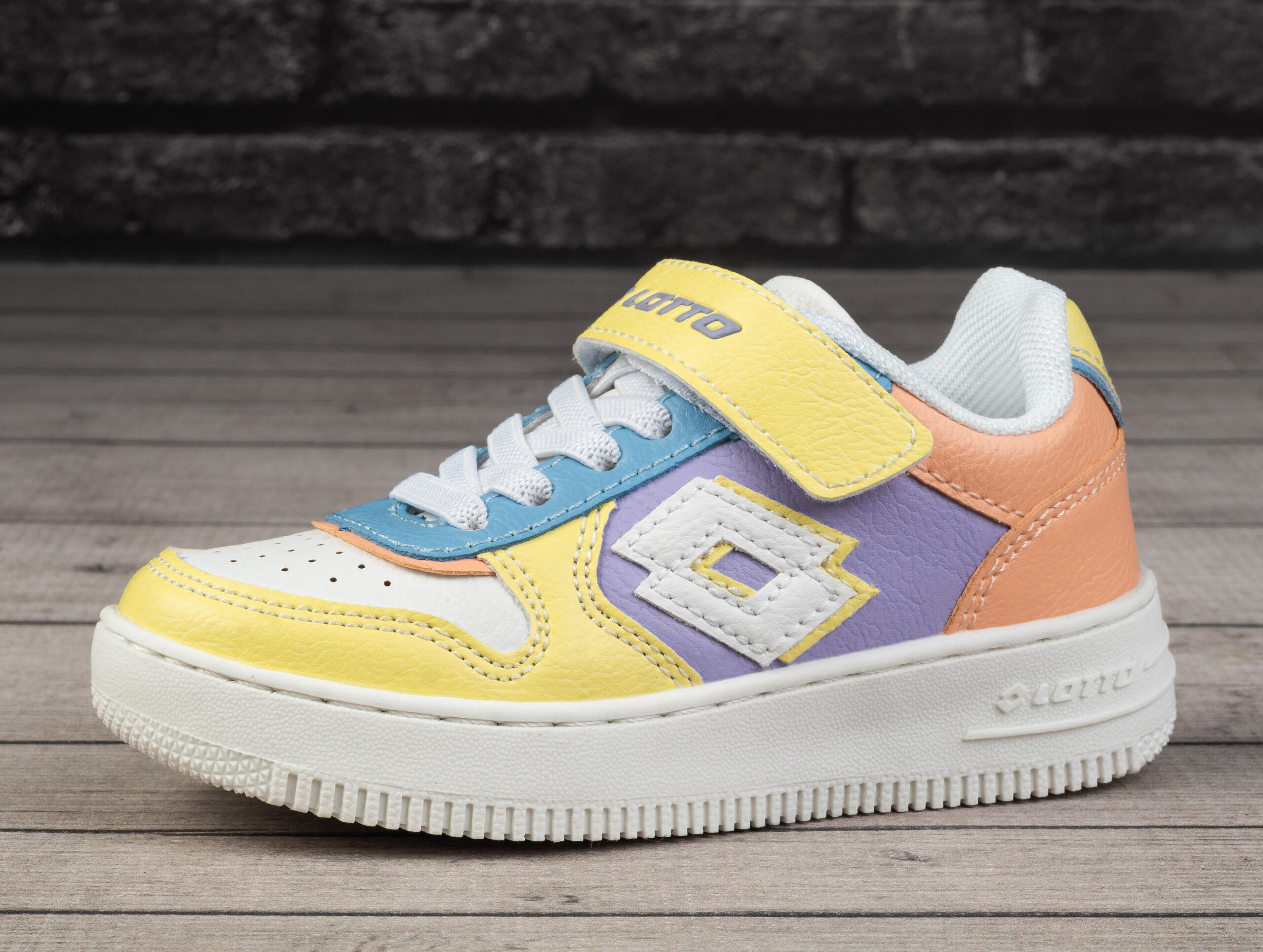 Buty sneakersy dziecięce sportowe Lotto PALIOT LR K 3/6