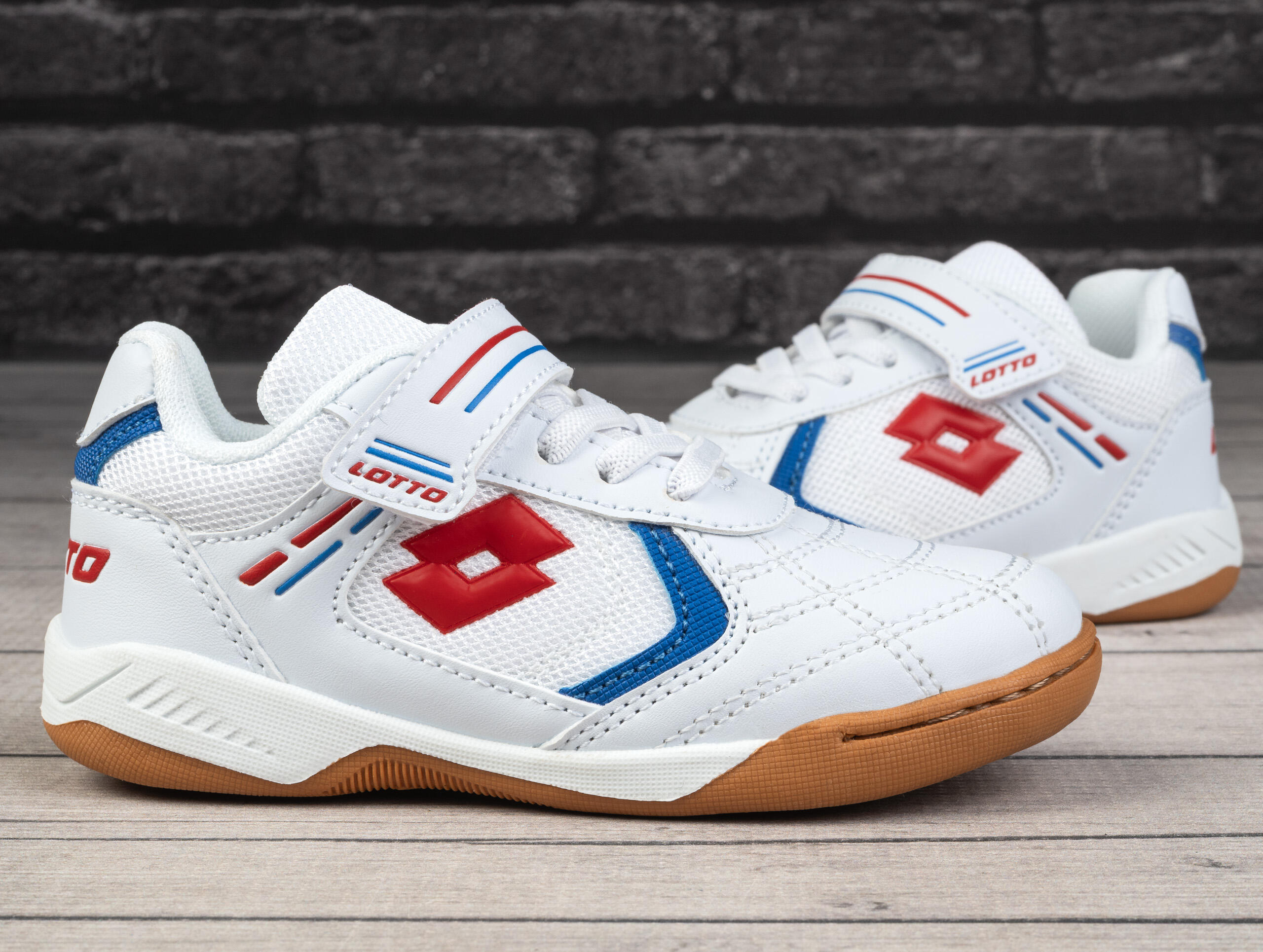 Buty sportowe halowe na rzep Lotto SOCCERA K