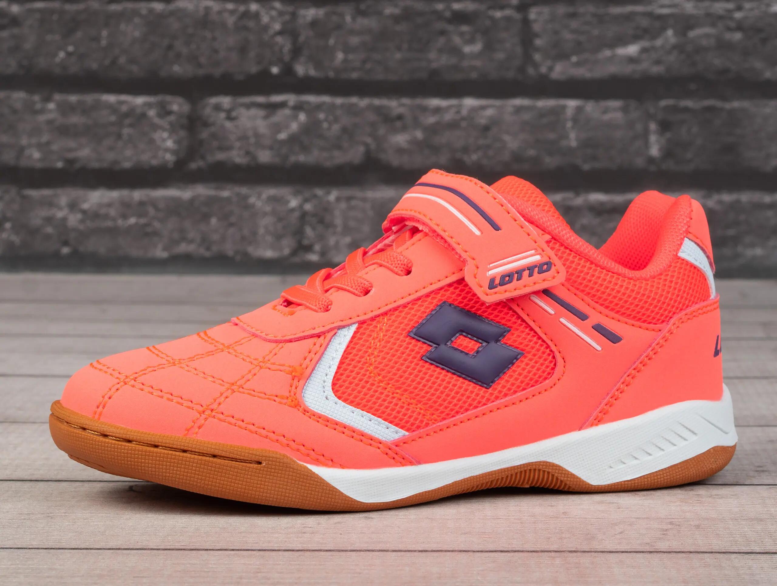 Buty dziecięce sportowe, halowe Lotto SOCCERA K 3/5
