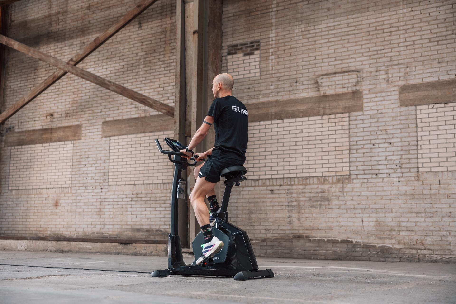 Ride 6 iPlus – Hometrainer – Bluetooth – 12 Trainingsprogramma’s 5/7