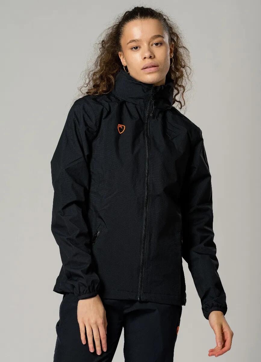 Chaqueta Playerlayer mujer negra con capucha y cuello alto 1/1