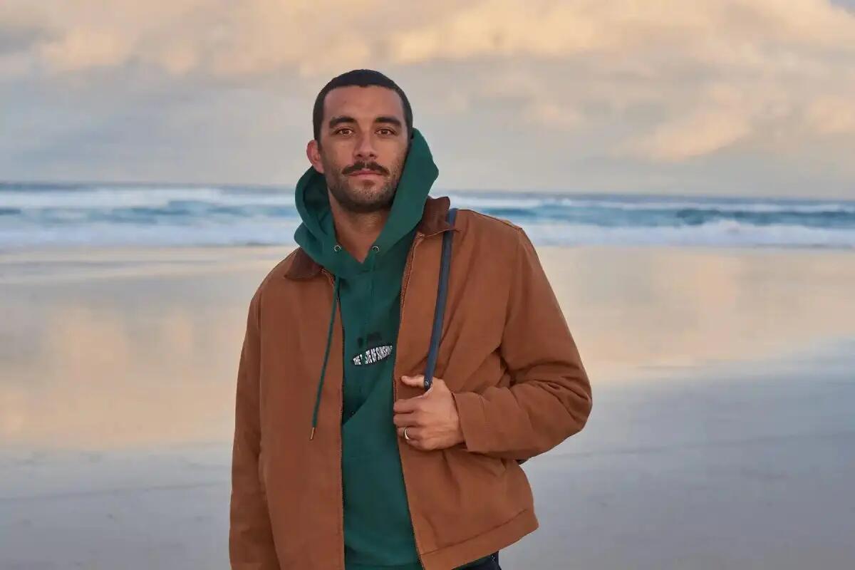EmbroideRouge - Sweat A Capuche Homme 5/7