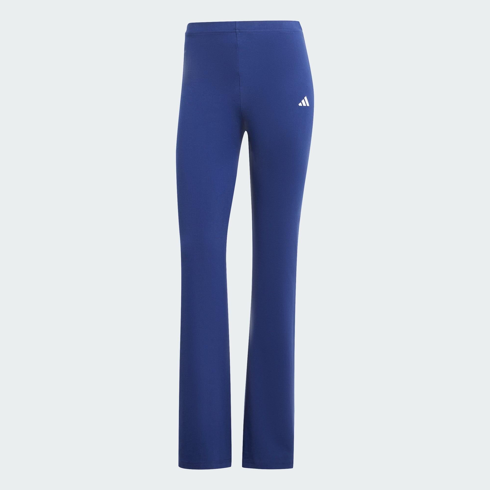 Essentials Small Logo Flared Leggings 2/5