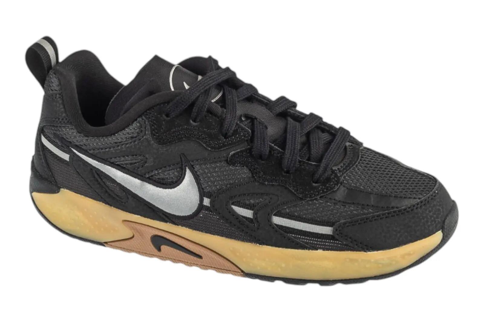 NIKE picture