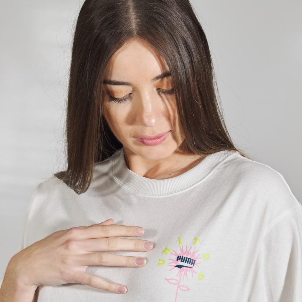 T-Shirt Puma Modelo Relaxed Graphic Tee Cor Branco 4/5