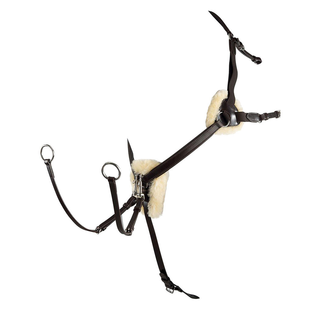 Hunting breastplate with five-way fork