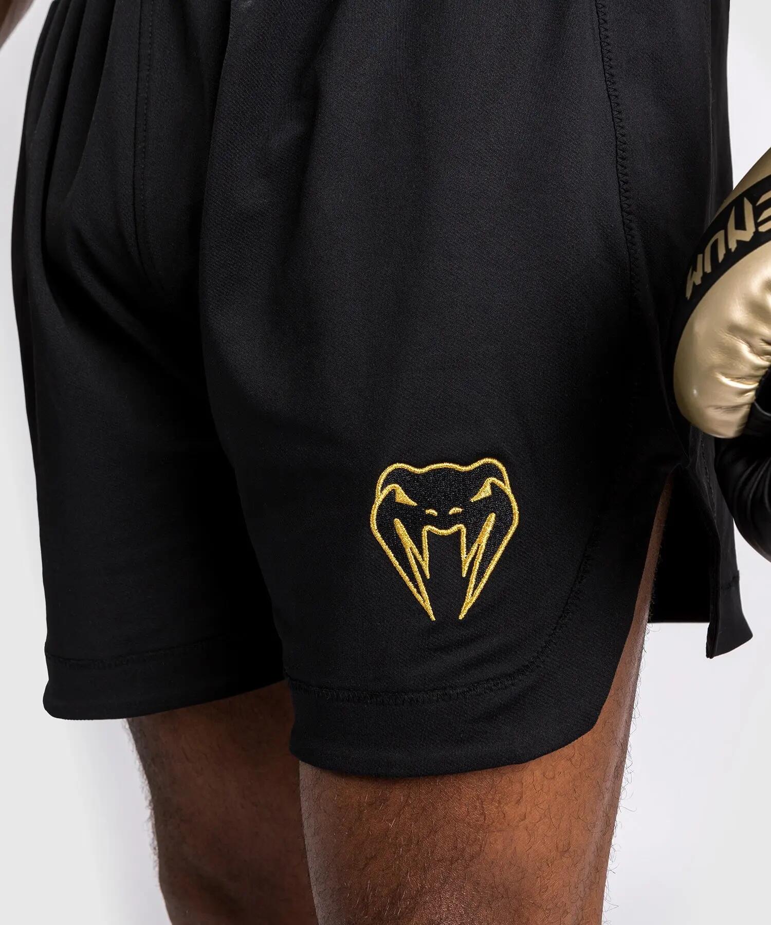 Pantalones cortos de boxeo clásicos Venum, blancos/negros, talla L. 5/7