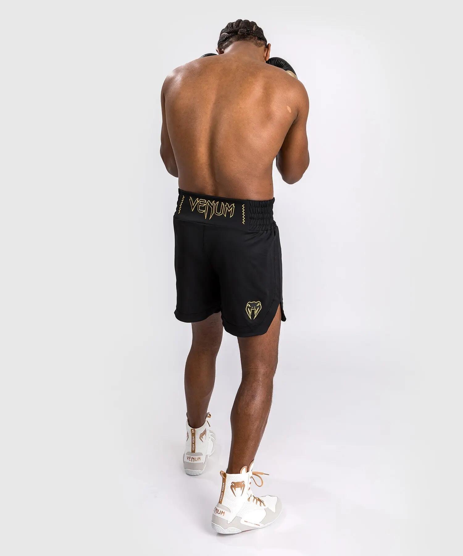 Pantalones cortos de boxeo clásicos Venum, blancos/negros, talla L. 4/7