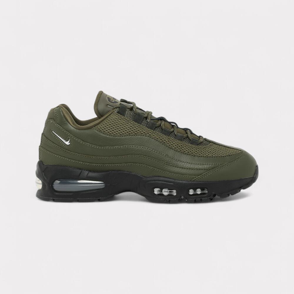 NIKE picture