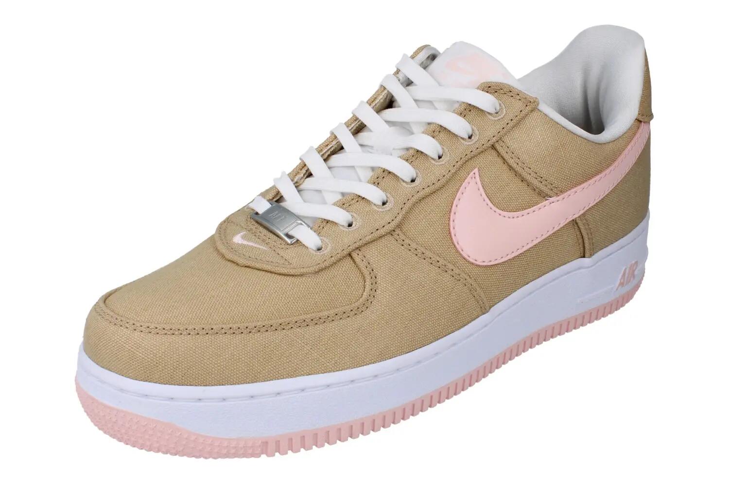 NIKE picture