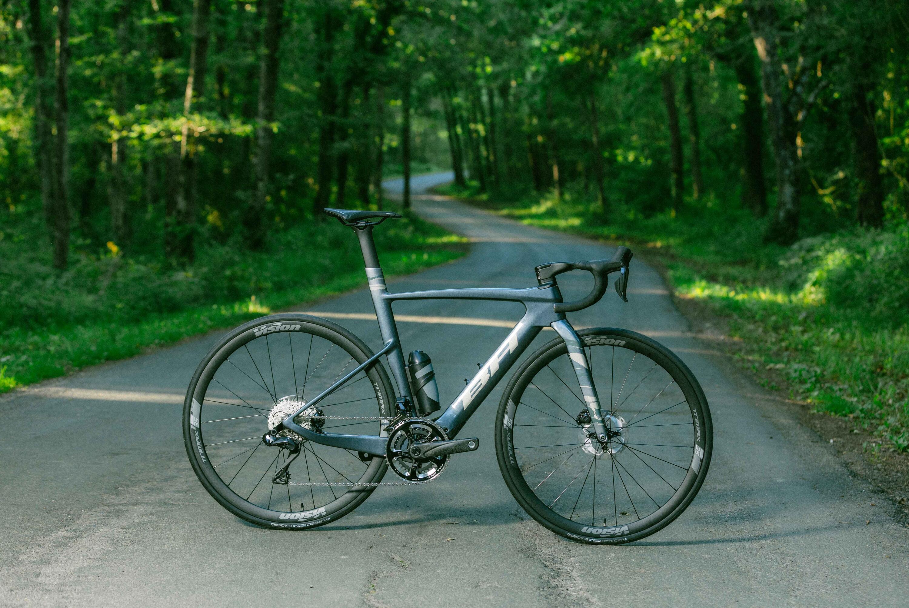 Bicicleta eléctrica carretera Bh Iaerolight 1.8 (2026)gris 2/4
