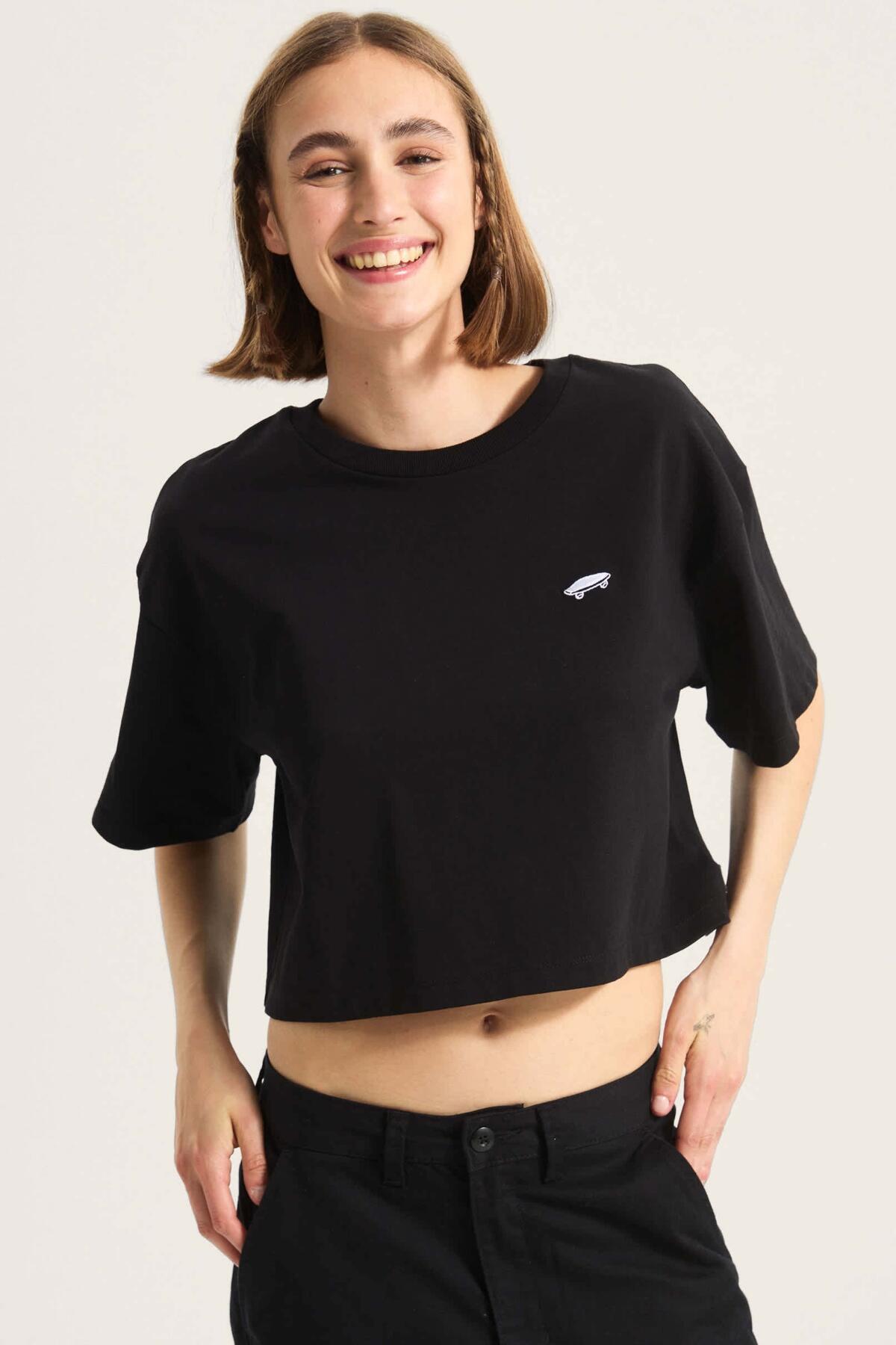 T-shirt lifestyle femmes Vans VN000P5QBLK1 5/5