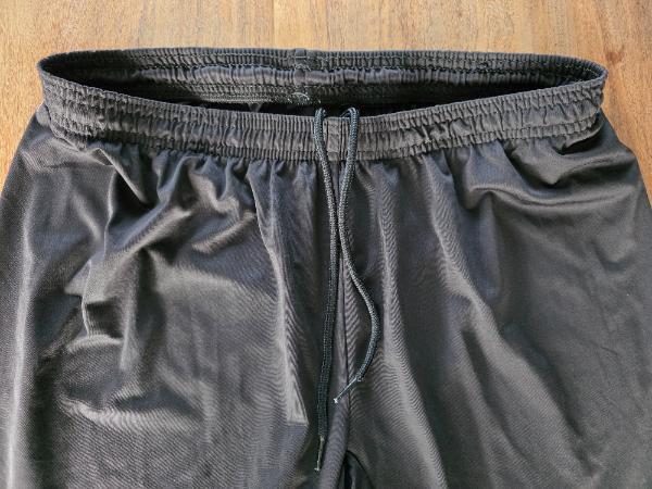 Entre Particuliers - Short de football adultes essential noir taille L 3/3