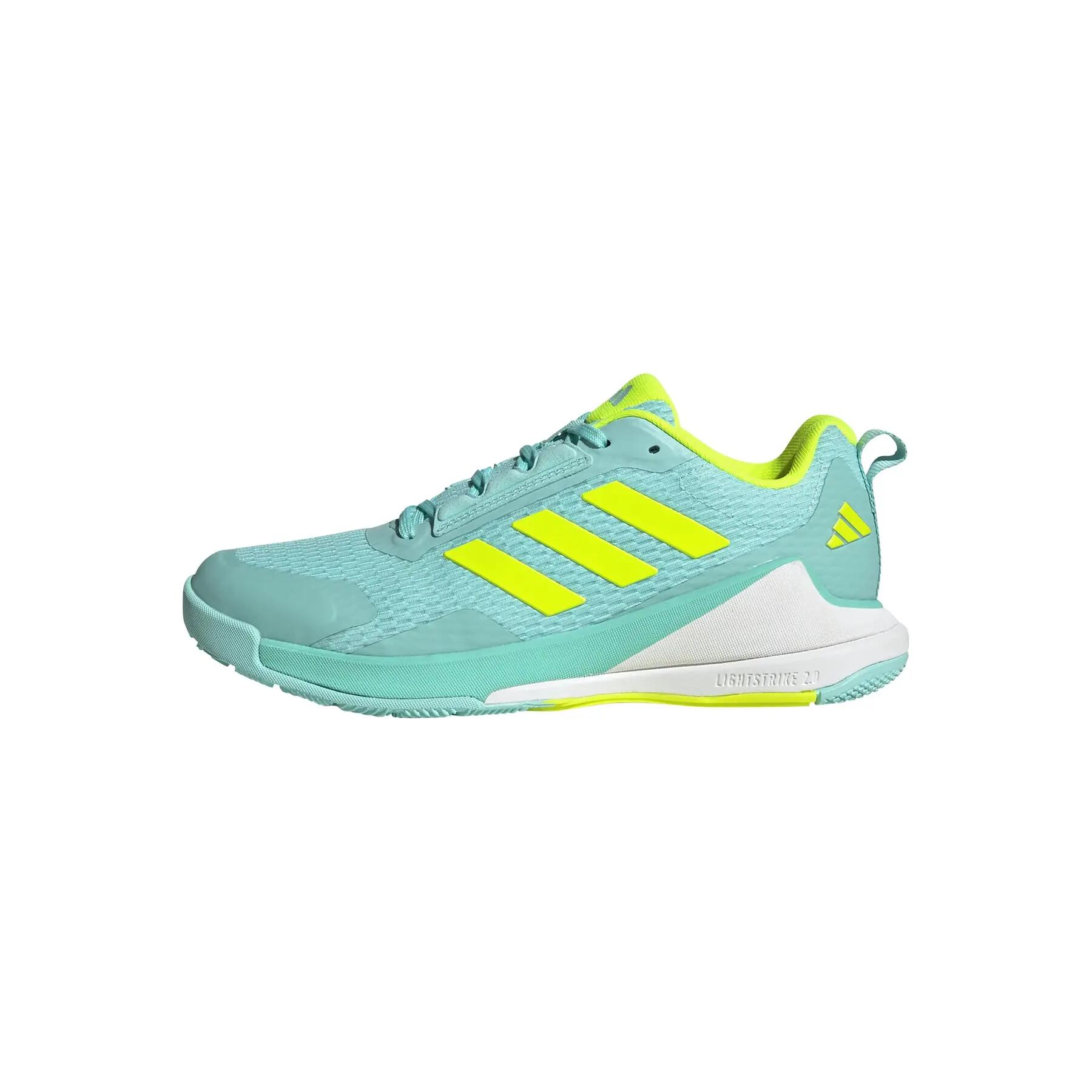Scarpe indoor da donna adidas Novaflight 2 3/7