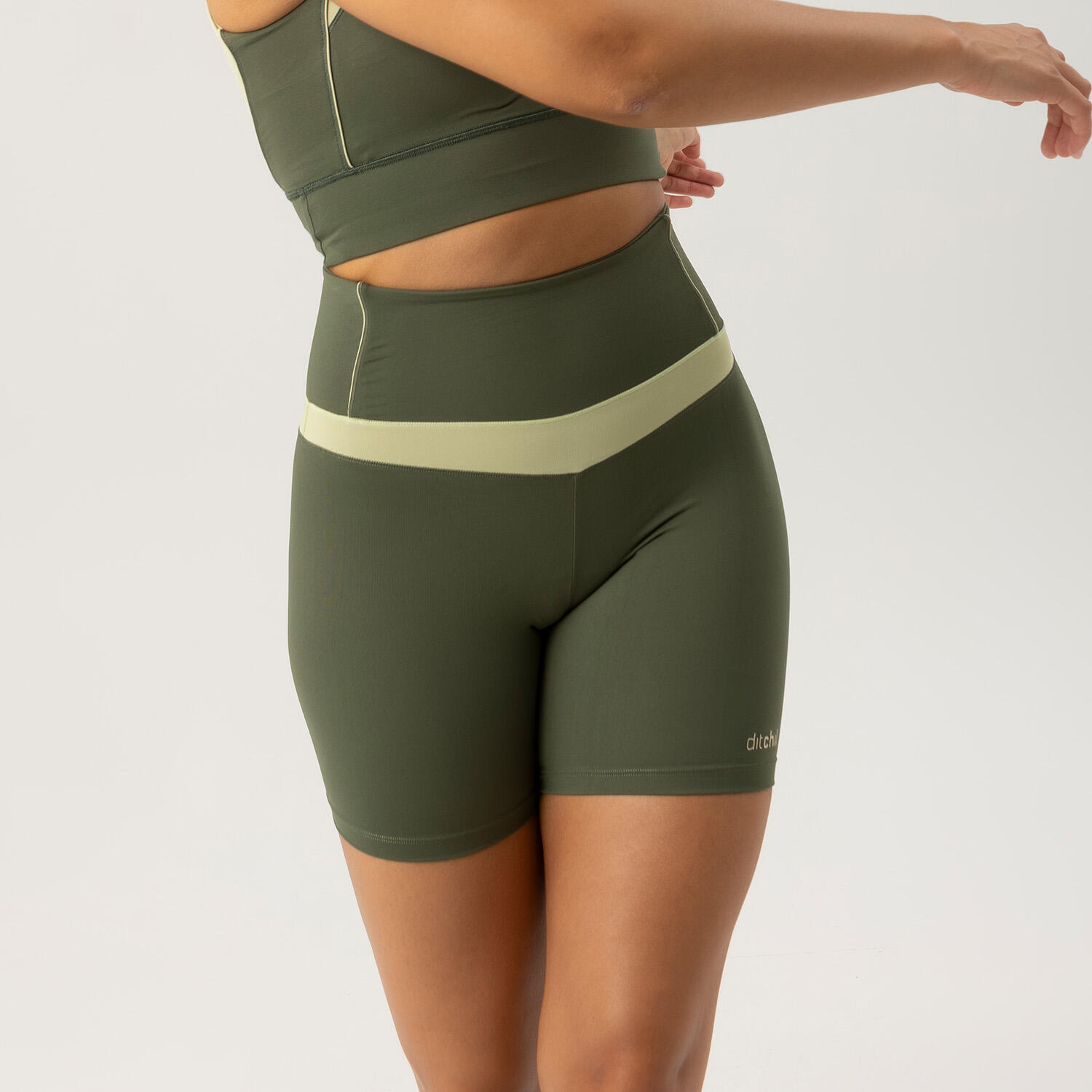Pantalones cortos Splash para mujer de Ditchil 2/7