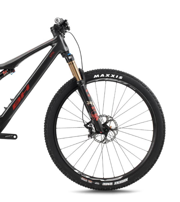 Bicicleta eléctrica Bh Ilynx Race Carbon 7.8 (2026)negro-rojo 2/3