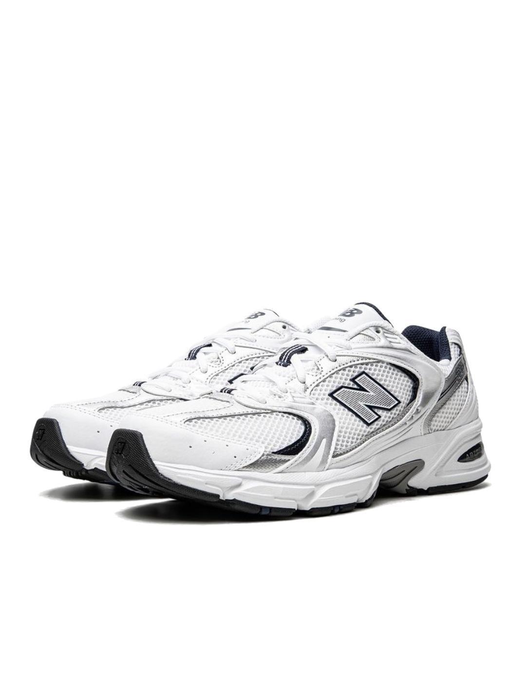 Damen universal Schuhe New Balance 530 6/6