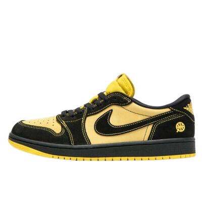 Schoenen 1 retro low og quai 54 black tour yellow red