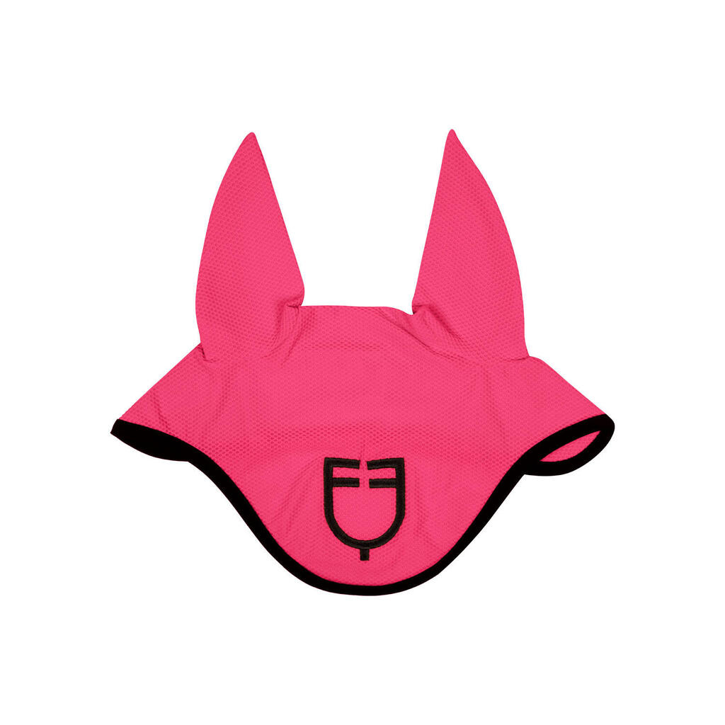 Perforated fabric cap with logo