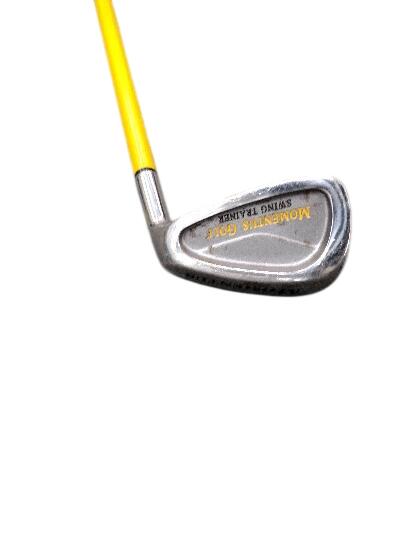 TACO DE GOLF TAYLORMADE MOMENTUS GOLF SWING TRAINER - SEGUNDA VIDA: BOM 2/3