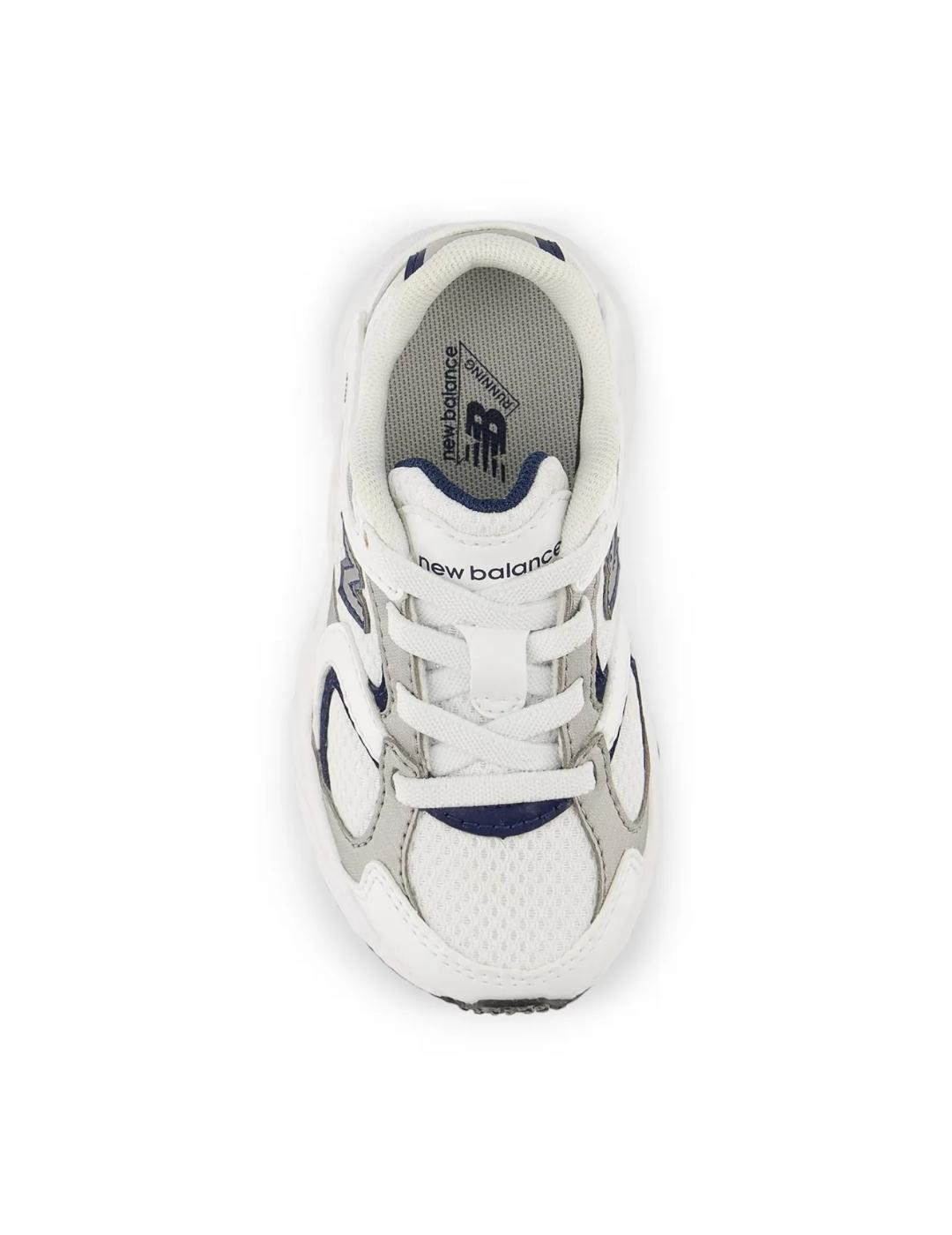 Sapatos para criança New Balance Branco. 3/4