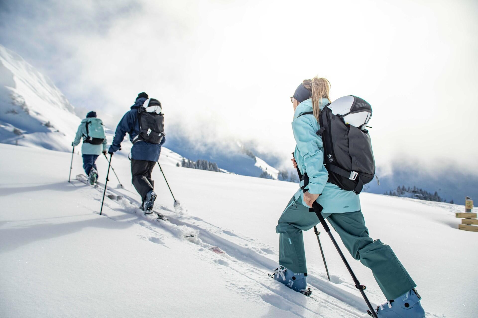 DECATHLON TRAVEL picture