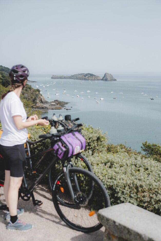 De baai van Mont-Saint-Michel op de fiets 1/1