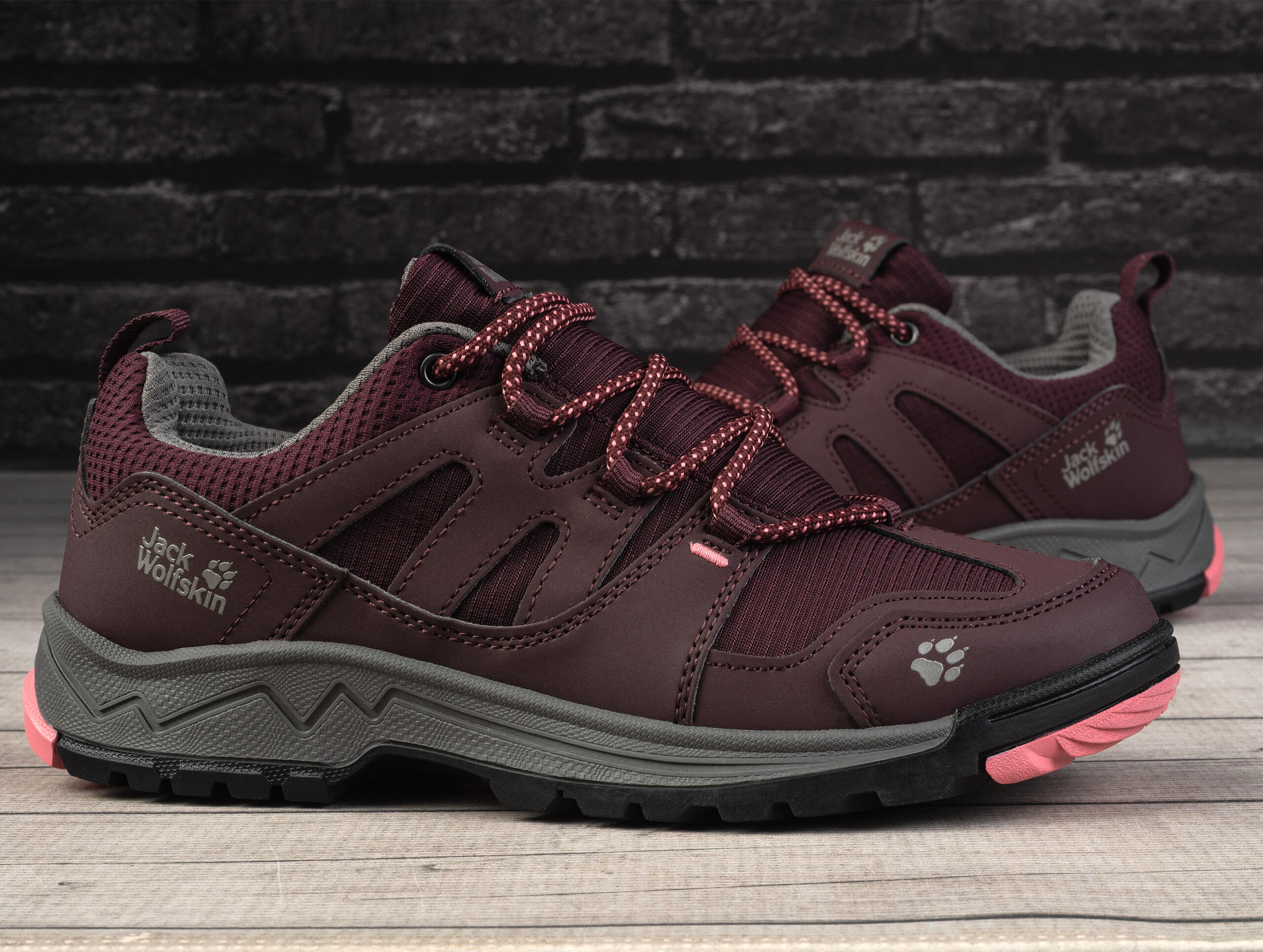 Buty damskie sportowe trekkingowe Jack Wolfskin WOLF HIKER LOW K 3/7