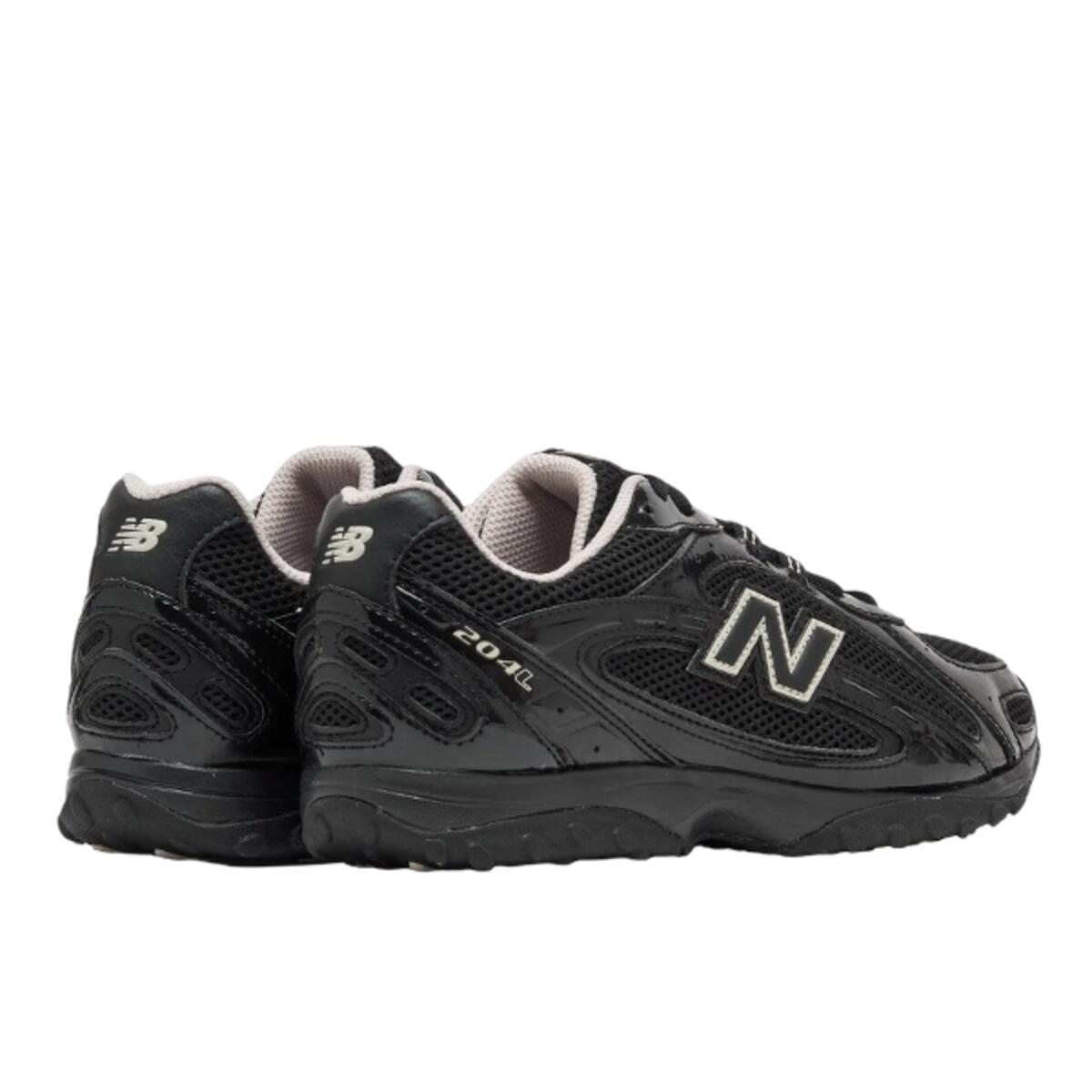 Chaussures  204L Black Timberwolf 3/4