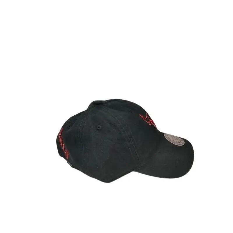 Gorra desgastada con logo de los Chicago Bulls 3/3