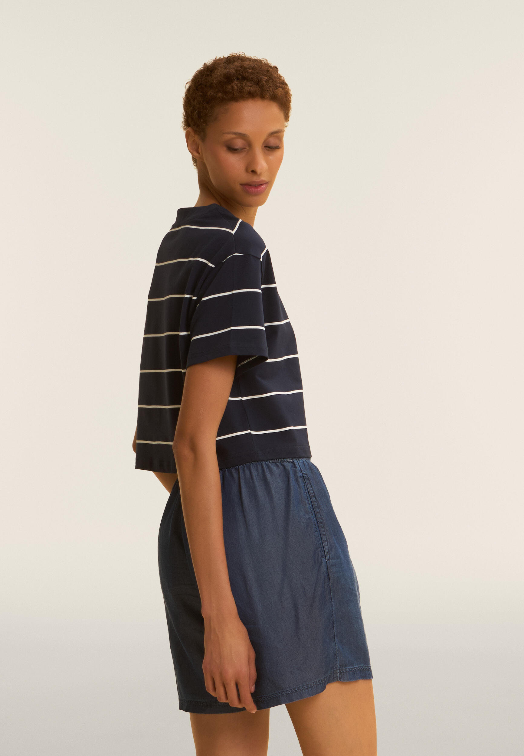T-shirt Cropped con Maniche ampie e Fantasia a Righe 3/4