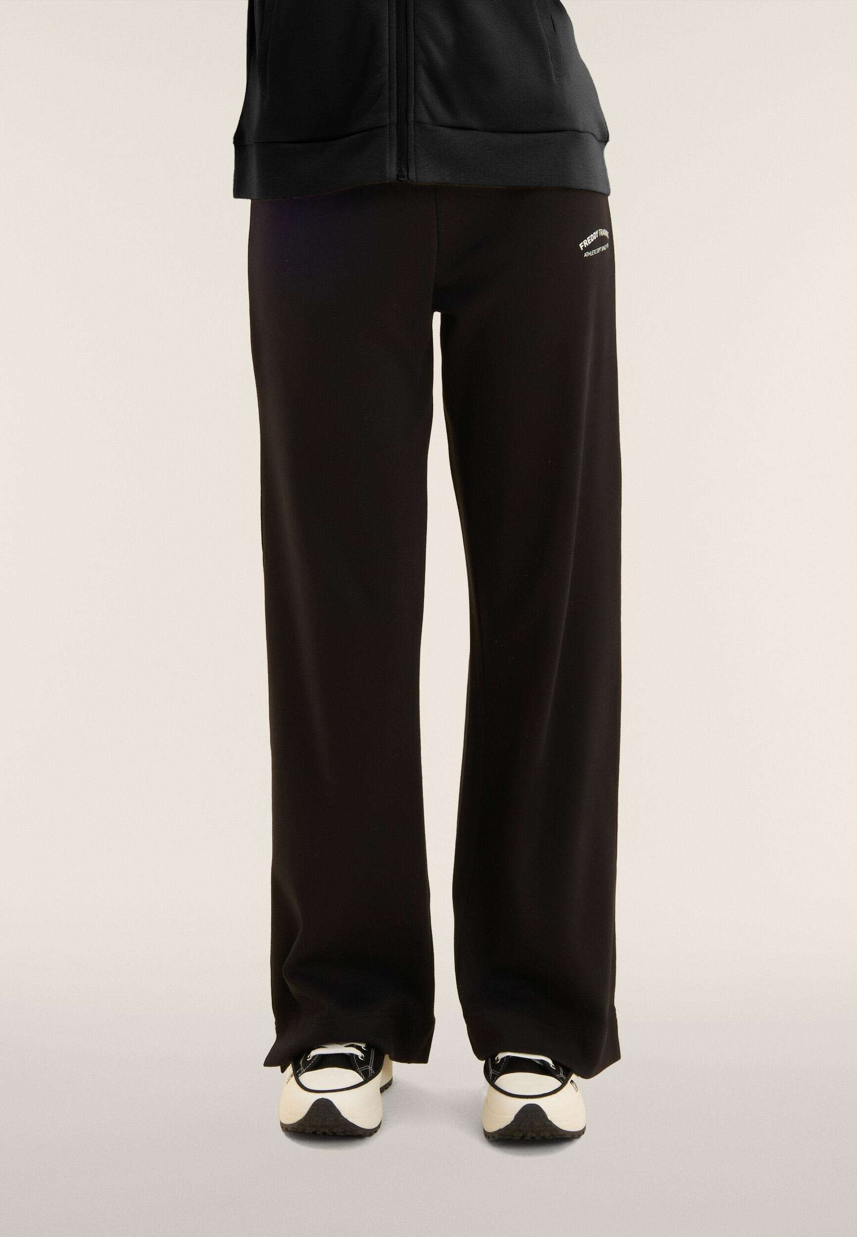 Tuta con zip e collo alto, pantaloni wide leg 4/5