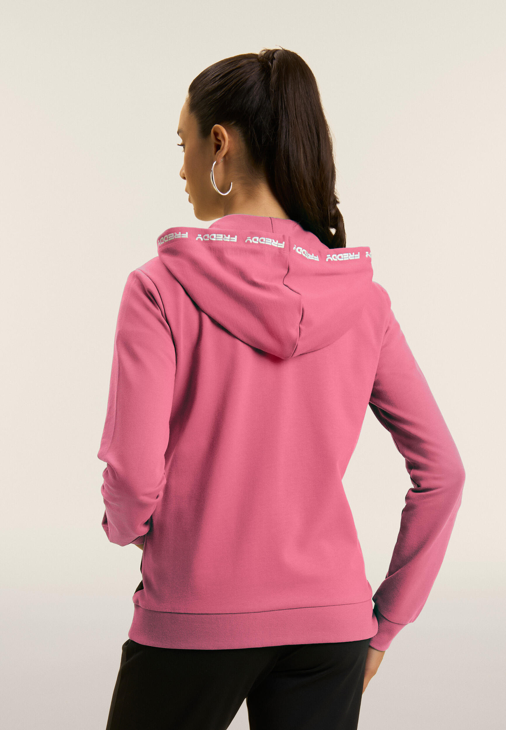 Tuta con zip e cappuccio, inserti a contrasto e dettagli logo 3/5