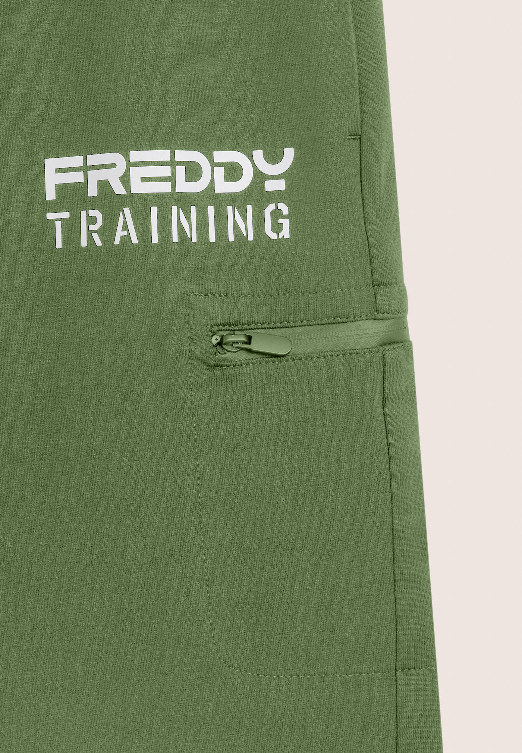 Short avec imprimé « TRAINING » et poche zippée 3/3