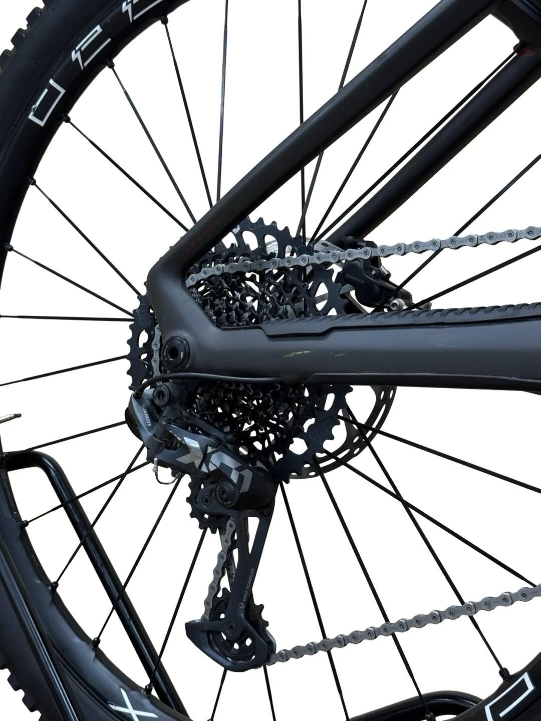 Segunda vida - Bicicletas E-montanha Mondraker Crafty Carbon RR- Como novo 6/7